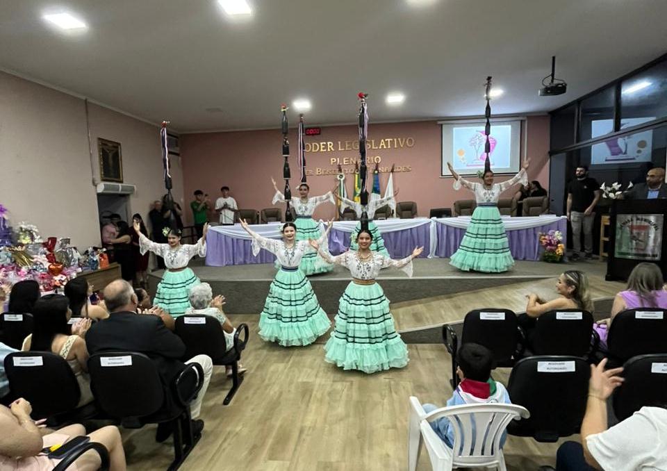 Em uma noite de reconhecimento e emoção, mulheres que transformam Coronel Sapucaia são homenageadas em sessão solene