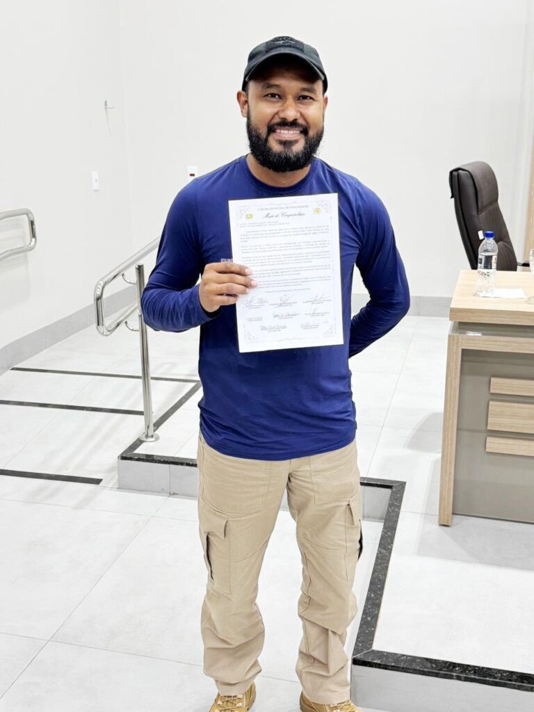 Câmara de Vereadores de Paranhos presta homenagem ao perito papiloscopista Johny Gonzaga