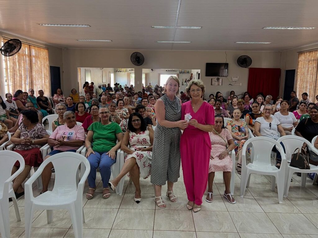 Vereadora Miriam Krenczynski participa de evento em alusão ao Dia Internacional da Mulher em Iguatemi