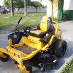 Prefeitura de Juti reforça serviços de limpeza e paisagismo com novo equipamento