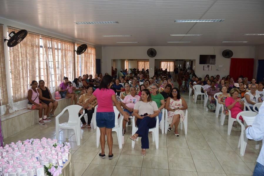 Secretaria de Assistência Social de Iguatemi promove palestra para homenagear as mulheres dos programas sociais