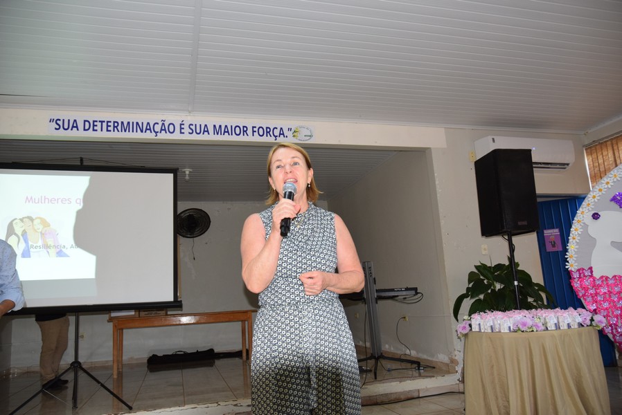 Secretaria de Assistência Social de Iguatemi promove palestra para homenagear as mulheres dos programas sociais