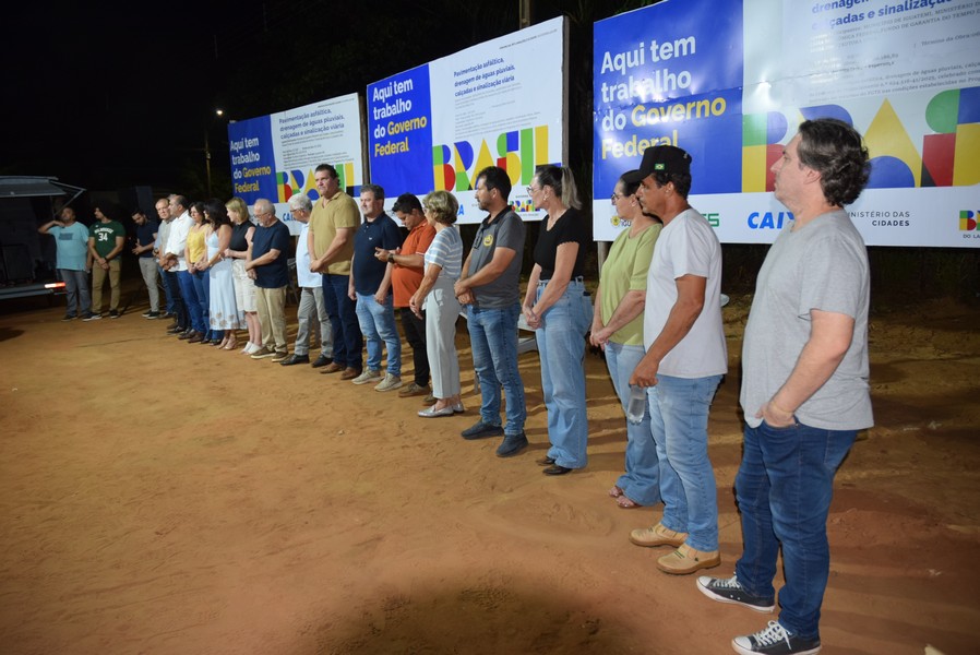 Iguatemi: Prefeito Lídio Ledesma lança oficialmente pavimentação asfáltica no bairro da Vila Nova Esperança