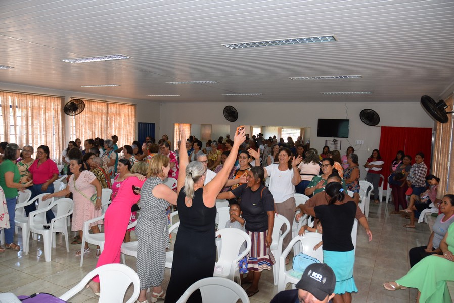 Secretaria de Assistência Social de Iguatemi promove palestra para homenagear as mulheres dos programas sociais