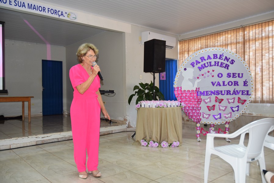 Secretaria de Assistência Social de Iguatemi promove palestra para homenagear as mulheres dos programas sociais