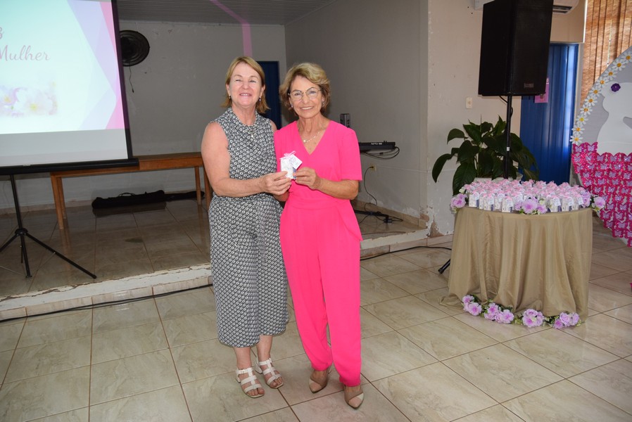 Secretaria de Assistência Social de Iguatemi promove palestra para homenagear as mulheres dos programas sociais