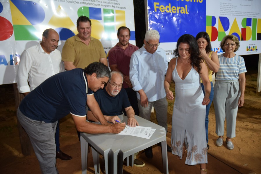 Iguatemi: Prefeito Lídio Ledesma lança oficialmente pavimentação asfáltica no bairro da Vila Nova Esperança