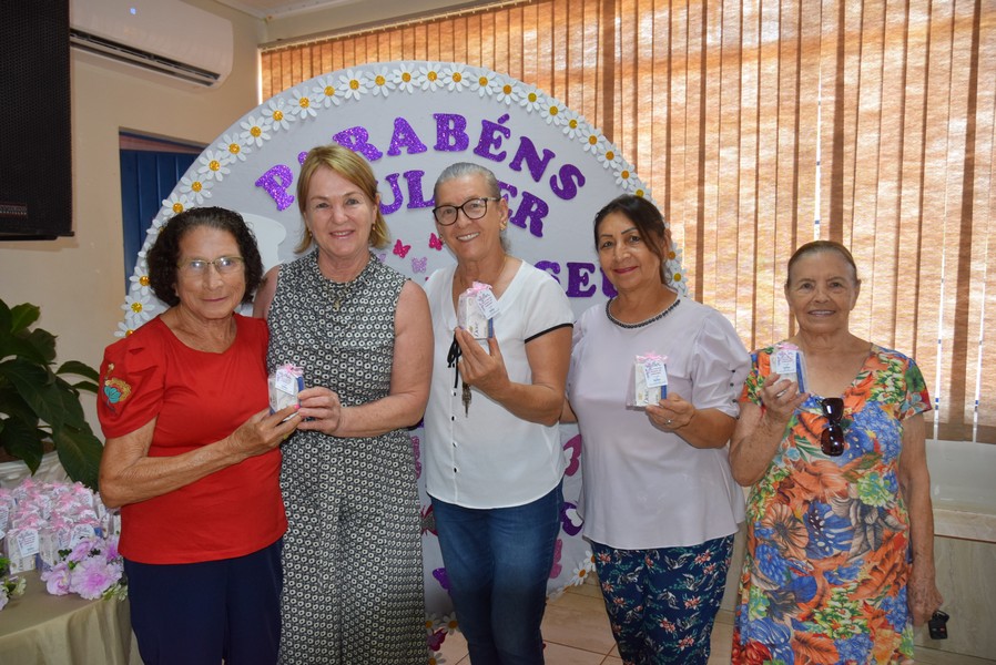 Secretaria de Assistência Social de Iguatemi promove palestra para homenagear as mulheres dos programas sociais