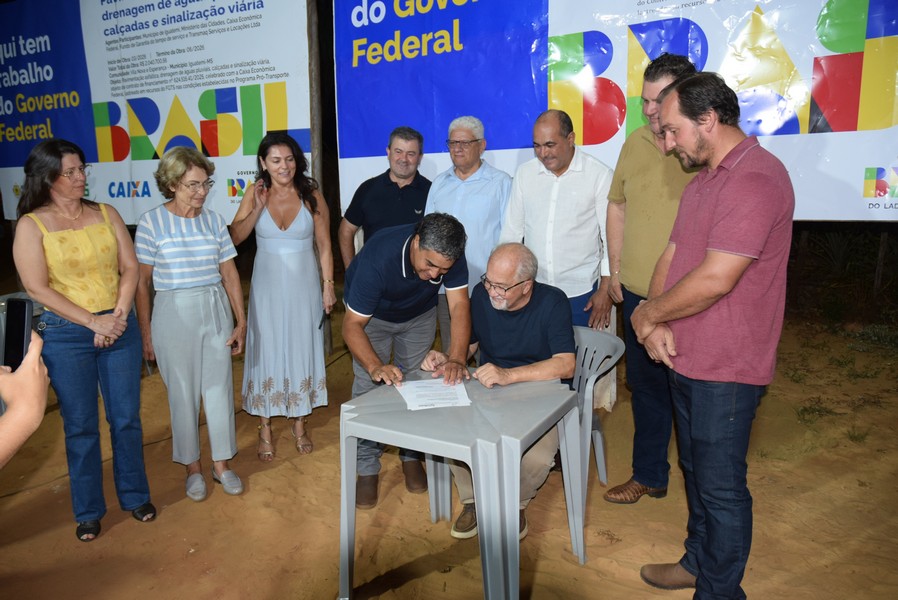 Iguatemi: Prefeito Lídio Ledesma lança oficialmente pavimentação asfáltica no bairro da Vila Nova Esperança