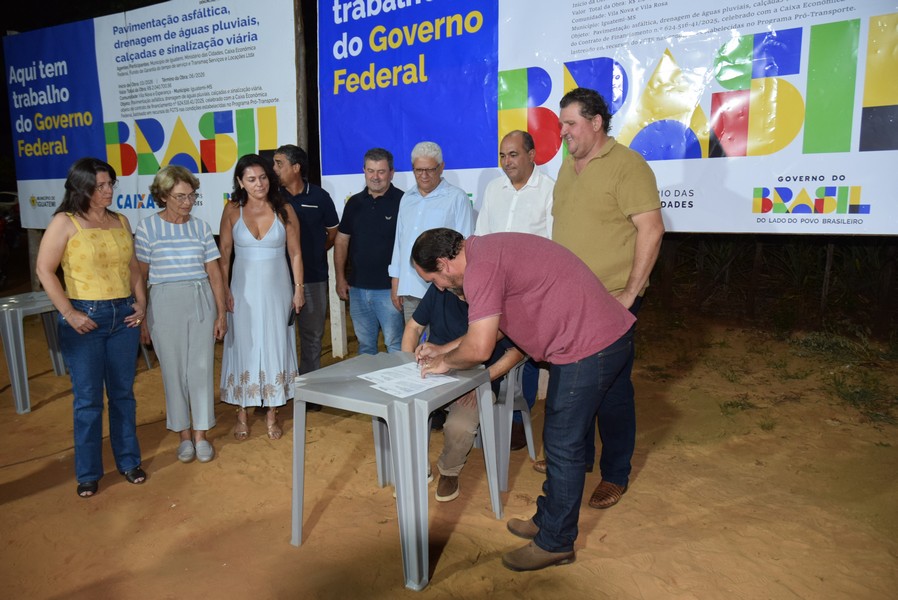 Iguatemi: Prefeito Lídio Ledesma lança oficialmente pavimentação asfáltica no bairro da Vila Nova Esperança