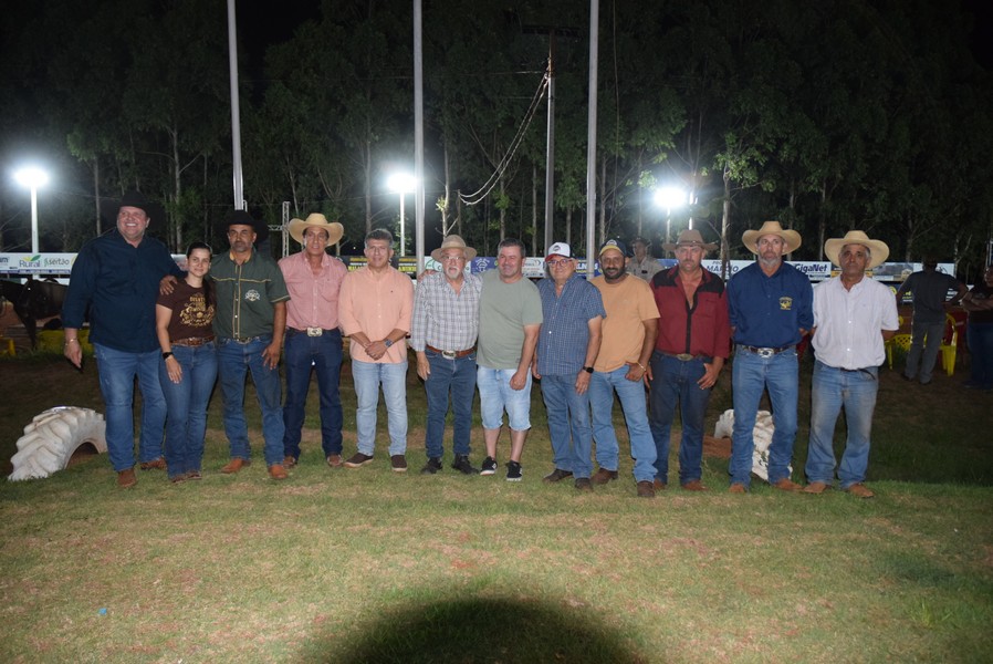 1ª etapa do Circuito Profissional do Laço Comprido Fazenda Tuneiras – CPLFT foi um verdadeiro sucesso em Iguatemi