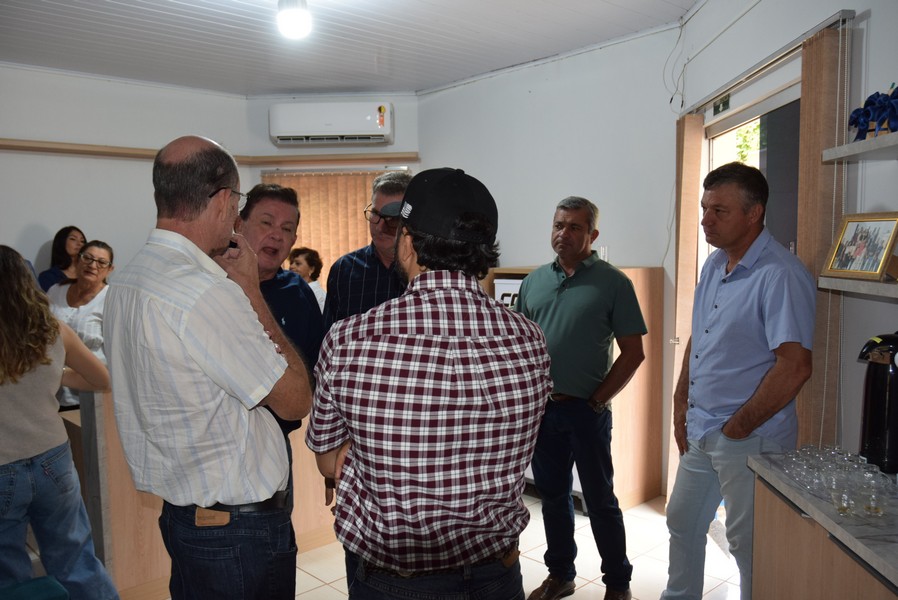 Iguatemi recebe o senador Nelsinho Trad para anunciar a liberação de emenda federal no valor de R$ 4,9 milhões para o Conisul