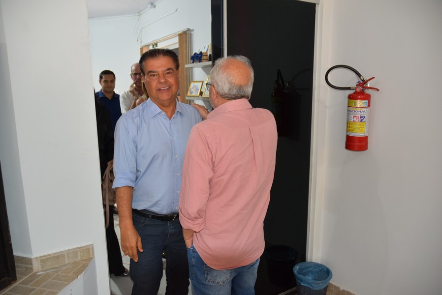 Iguatemi recebe o senador Nelsinho Trad para anunciar a liberação de emenda federal no valor de R$ 4,9 milhões para o Conisul