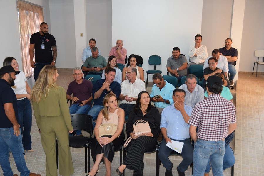 Iguatemi recebe o senador Nelsinho Trad para anunciar a liberação de emenda federal no valor de R$ 4,9 milhões para o Conisul