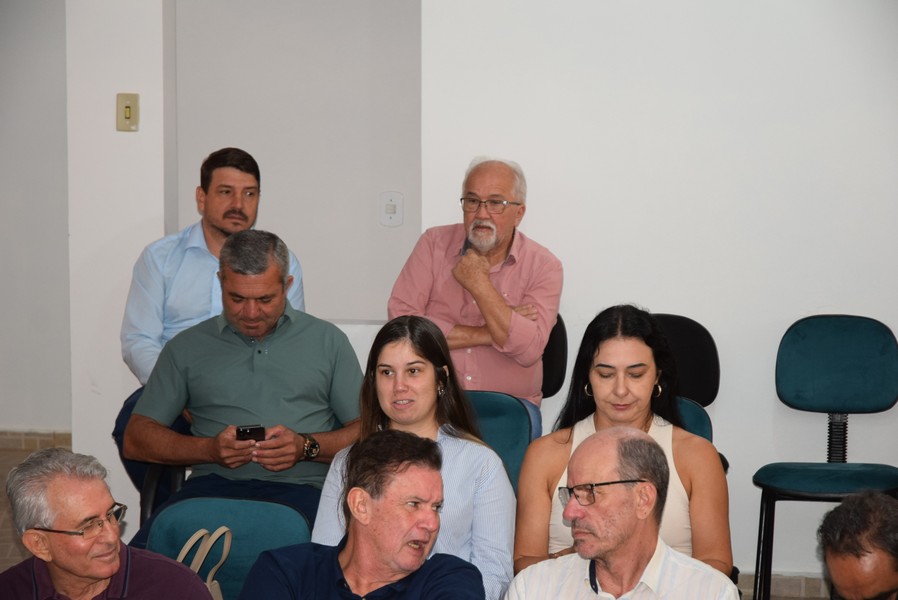 Iguatemi recebe o senador Nelsinho Trad para anunciar a liberação de emenda federal no valor de R$ 4,9 milhões para o Conisul