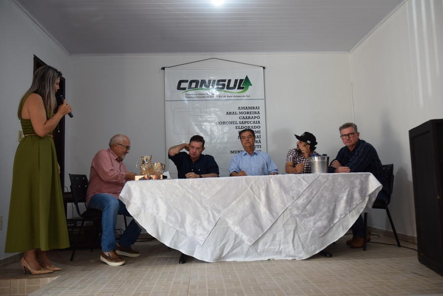 Iguatemi recebe o senador Nelsinho Trad para anunciar a liberação de emenda federal no valor de R$ 4,9 milhões para o Conisul