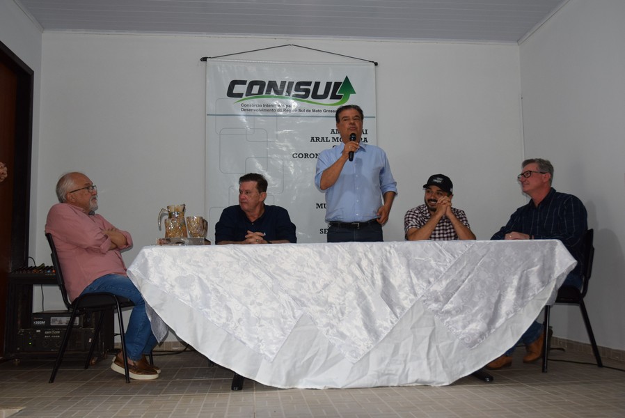 Iguatemi recebe o senador Nelsinho Trad para anunciar a liberação de emenda federal no valor de R$ 4,9 milhões para o Conisul