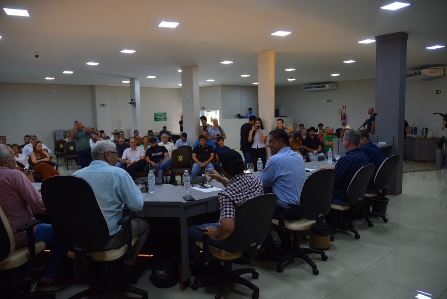 Iguatemi recebe o senador Nelsinho Trad para anunciar a liberação de emenda federal no valor de R$ 4,9 milhões para o Conisul