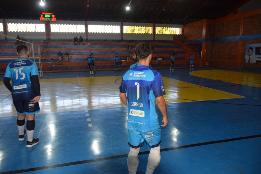 Equipes de Iguatemi se destacam na etapa do Cone Sul de vôlei masculino e feminino com 100% de aproveitamento