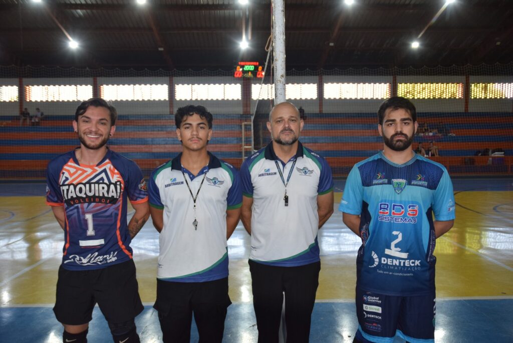 Equipes de Iguatemi se destacam na etapa do Cone Sul de vôlei masculino e feminino com 100% de aproveitamento