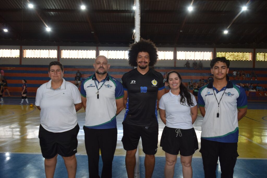 Equipes de Iguatemi se destacam na etapa do Cone Sul de vôlei masculino e feminino com 100% de aproveitamento