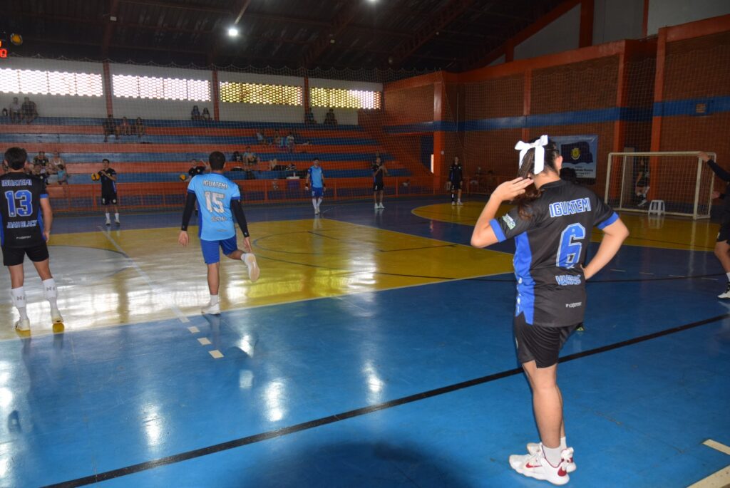 Equipes de Iguatemi se destacam na etapa do Cone Sul de vôlei masculino e feminino com 100% de aproveitamento