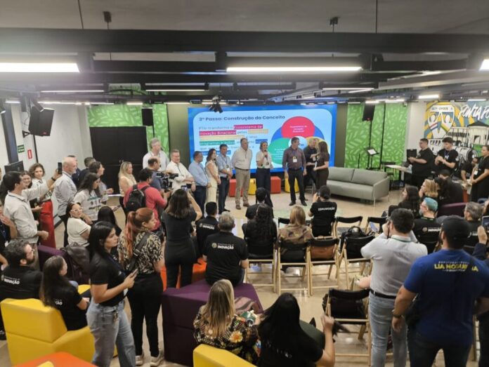 FOTO_01_PAULA_APRESENTA_PTIN-1068x802