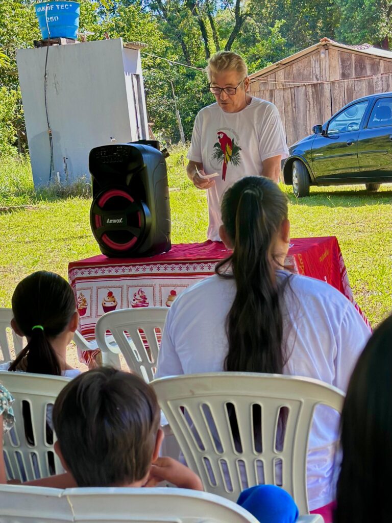 Desbravadores transformam sábado em missão na Aldeia Taquaperi, em Coronel Sapucaia Desbravadores transformam sábado em missão na Aldeia Taquaperi, em Coronel Sapucaia