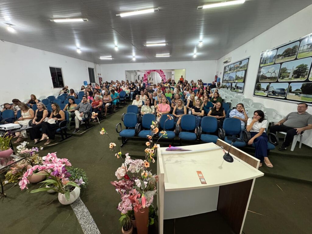 Semana da Mulher reúne participantes em palestra sobre novos horizontes em Tacuru
