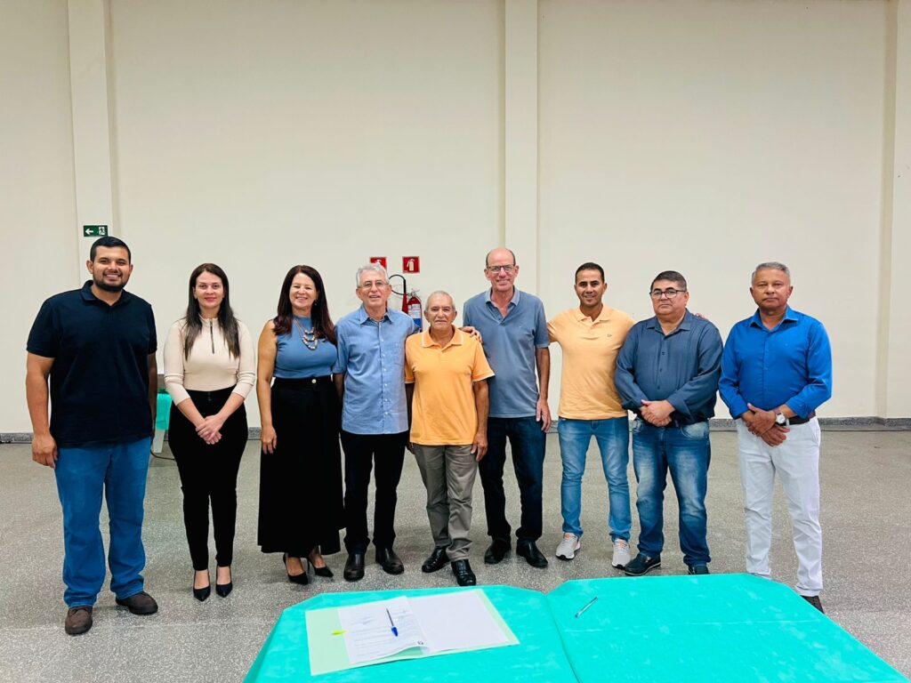 Prefeitura de Amambai firma aproximadamente R$ 18 milhões em convênios e parcerias com entidades e APMs