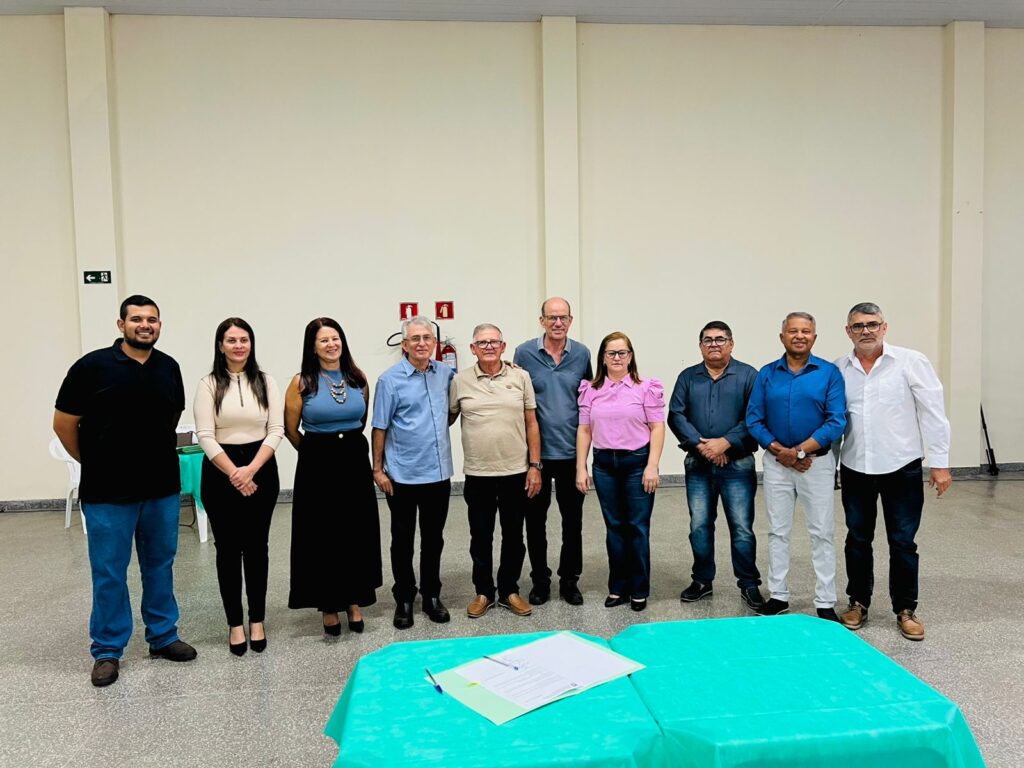 Prefeitura de Amambai firma aproximadamente R$ 18 milhões em convênios e parcerias com entidades e APMs