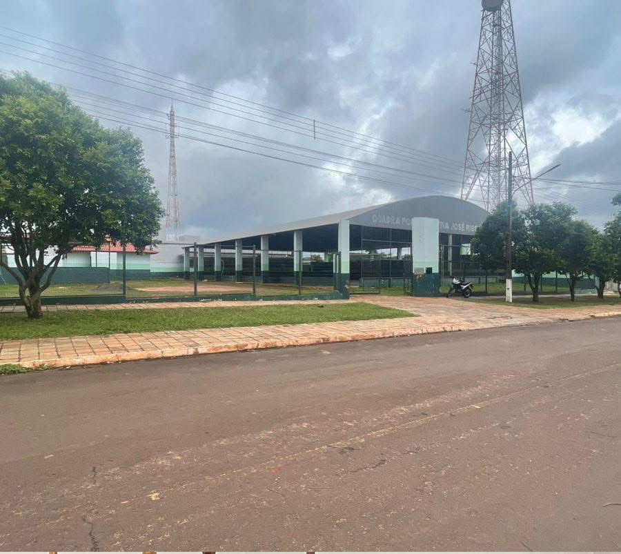 Presidente da Câmara de Paranhos apresenta indicações para revitalização da Telems e reorganização de estacionamento