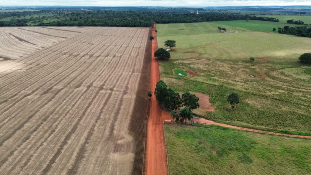 Iguatemi: Secretaria de Obras e Infraestrutura realiza levantamento, adequação e patrolamento em estradas rurais