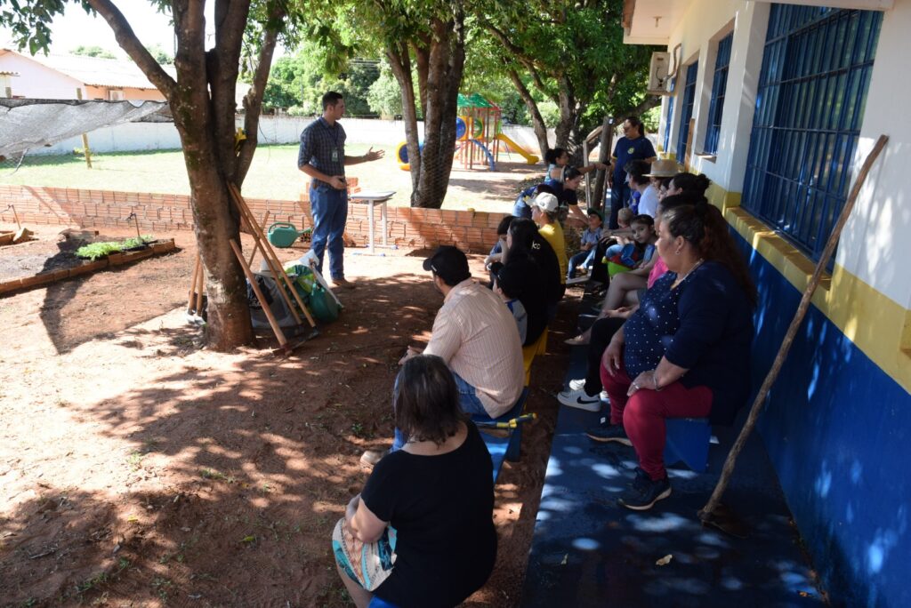 Iguatemi: Projeto ‘Horta na Escola”, desenvolvido pela Itaipu Binacional foi realizado com alunos da educação infantil Sala Arco-Íris Iguatemi: Projeto ‘Horta na Escola”, desenvolvido pela Itaipu Binacional foi realizado com alunos da educação infantil Sala Arco-Íris
