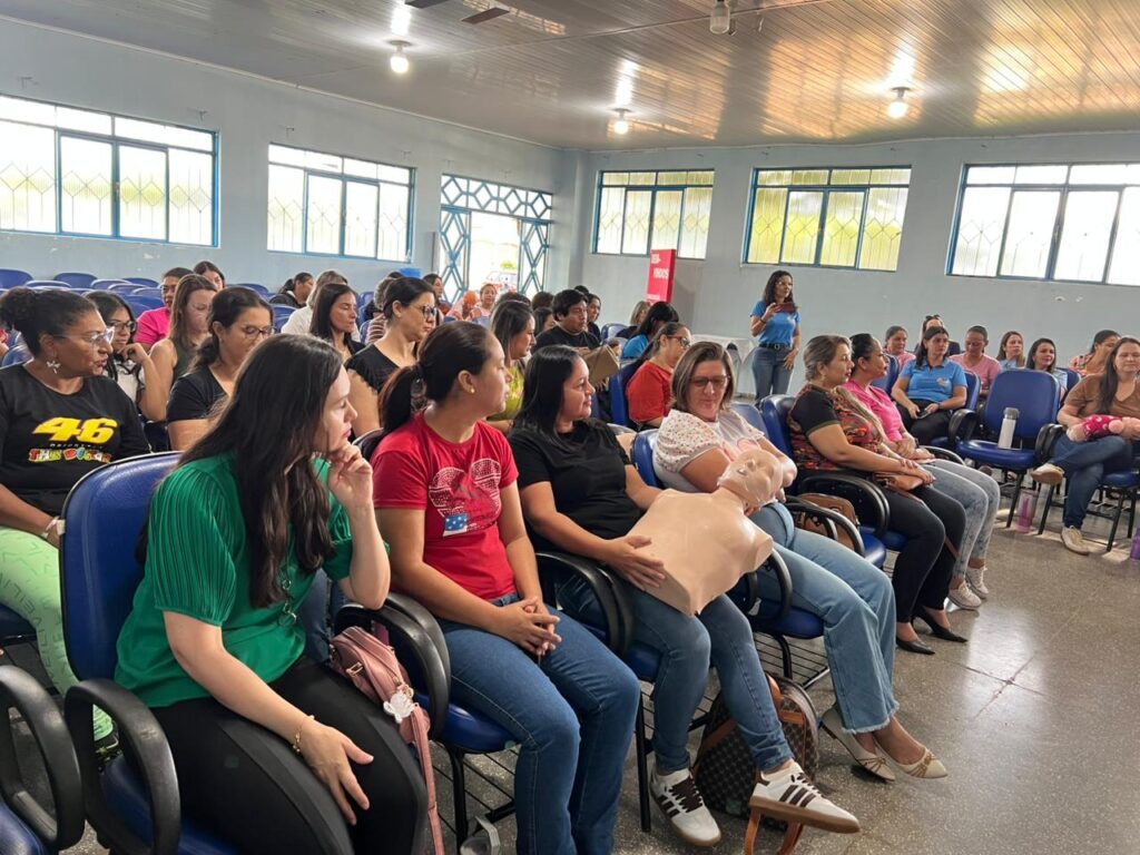 Professores da rede municipal participam de capacitação em primeiros socorros em Amambai