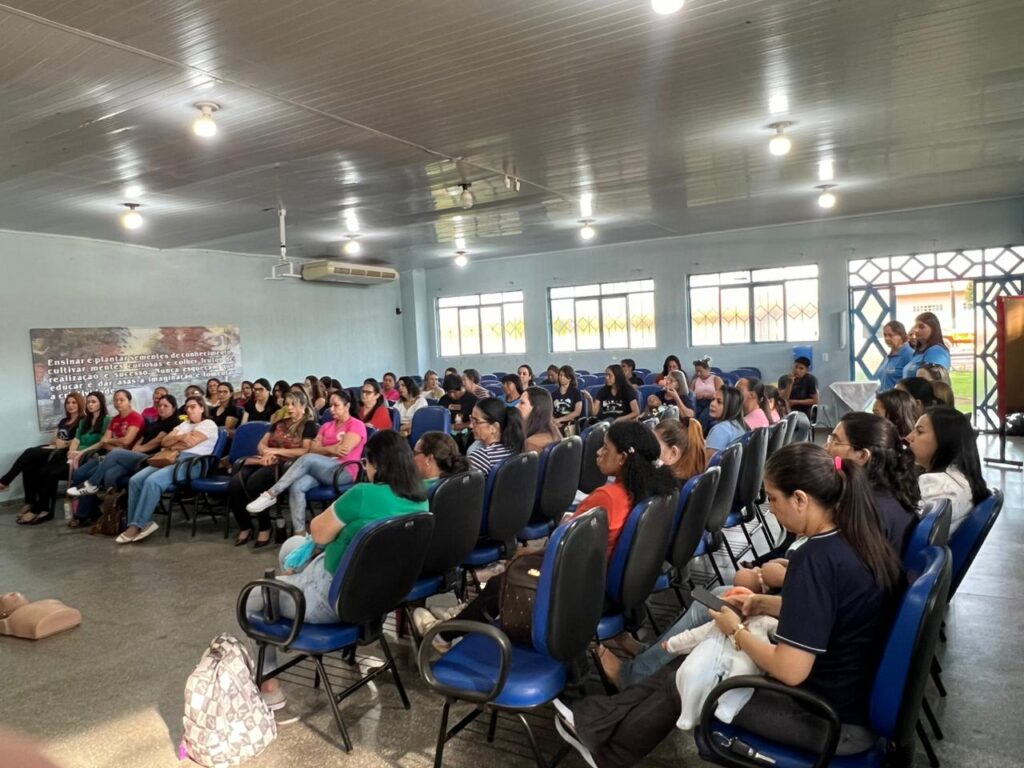 Professores da rede municipal participam de capacitação em primeiros socorros em Amambai