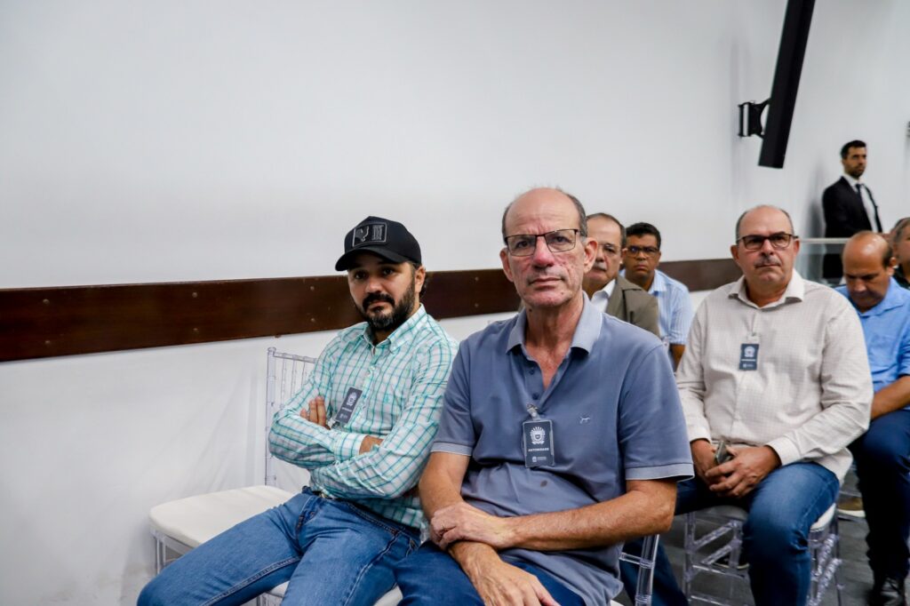 Prefeitura de Amambai participa de audiência pública sobre fornecimento de energia elétrica em MS Prefeitura de Amambai participa de audiência pública sobre fornecimento de energia elétrica em MS