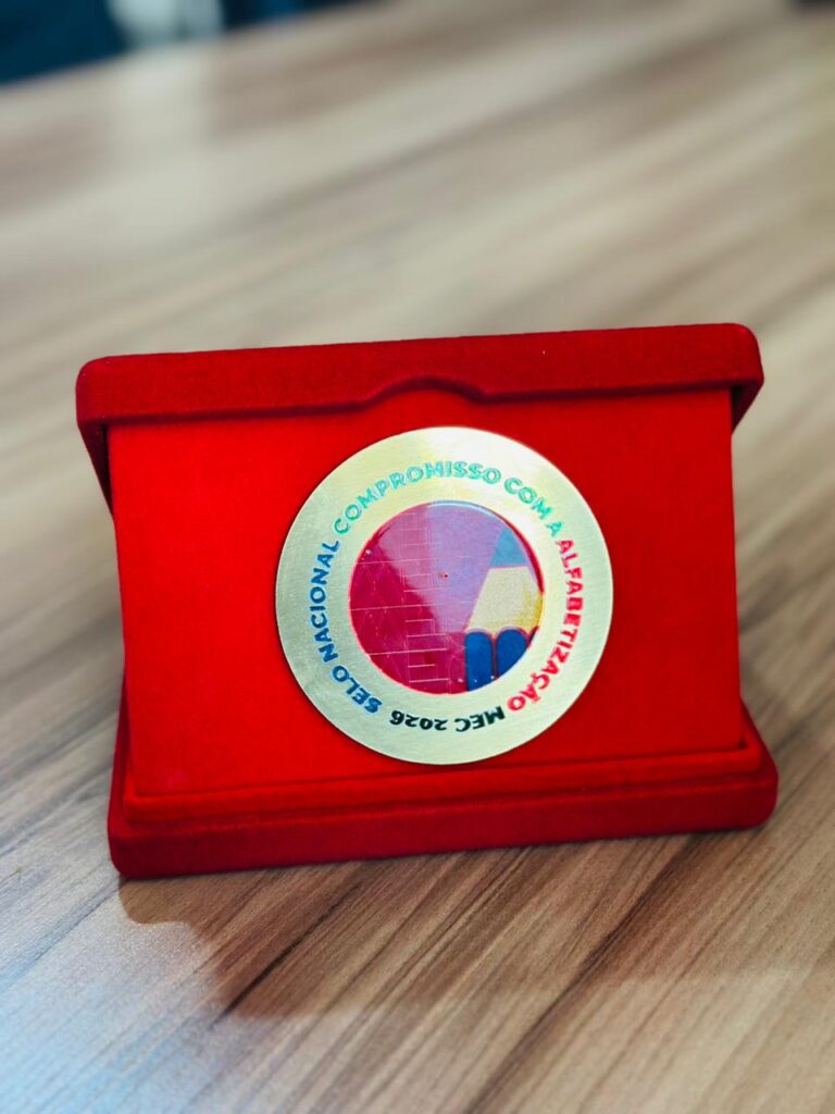 Iguatemi conquista selo ouro de alfabetização concedido pelo MEC