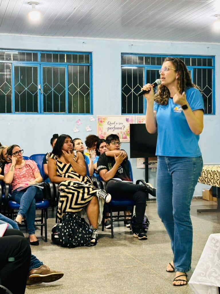 Amambai: Educação Especial realiza 2º Encontro Formativo com profissionais de apoio da Rede Municipal Amambai: Educação Especial realiza 2º Encontro Formativo com profissionais de apoio da Rede Municipal