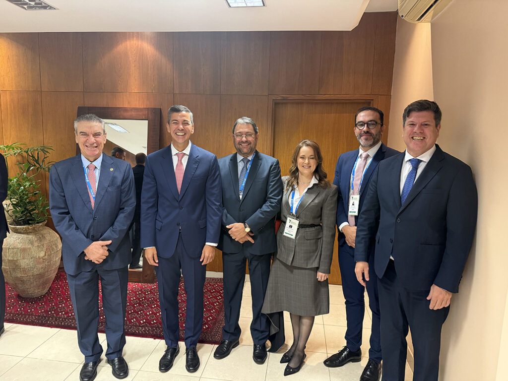 Presidente da Fiems e presidente do Paraguai debatem gargalos para ampliar negócios entre os dois países