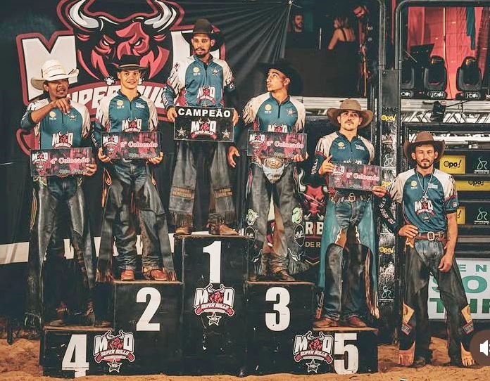 Após garantir vaga para Barretos, Alisson Lima volta a destacar Amambai sendo campeão do rodeio da Expojardim 2026