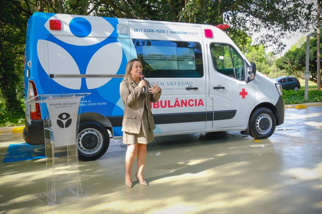 Emenda articulada por Lia Nogueira garante ambulância ao Hospital São Julião