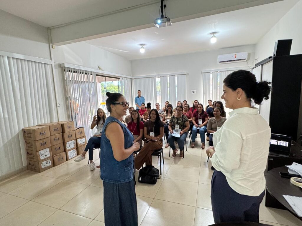 Sebrae realiza oficina sobre Comunicação Assertiva para equipe da Assistência Social em Paranhos