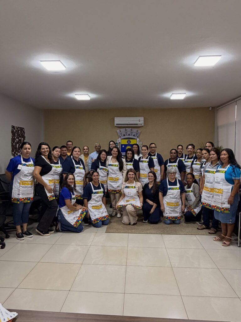 Prefeitura de Eldorado realiza café da manhã em homenagem às merendeiras do município