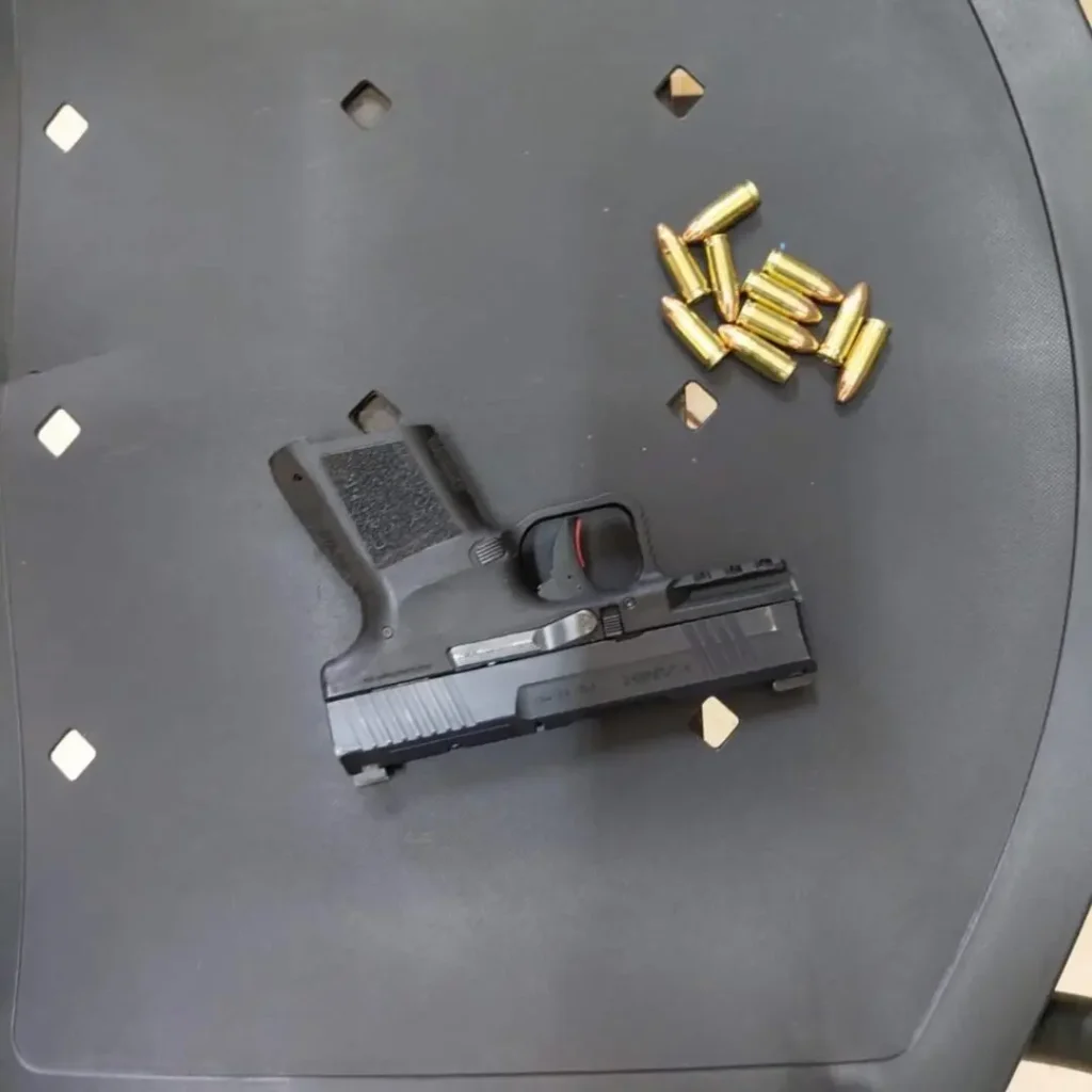 Casal brasileiro é preso após avançar com caminhonete contra manifestantes e atirar contra policiais no Paraguai