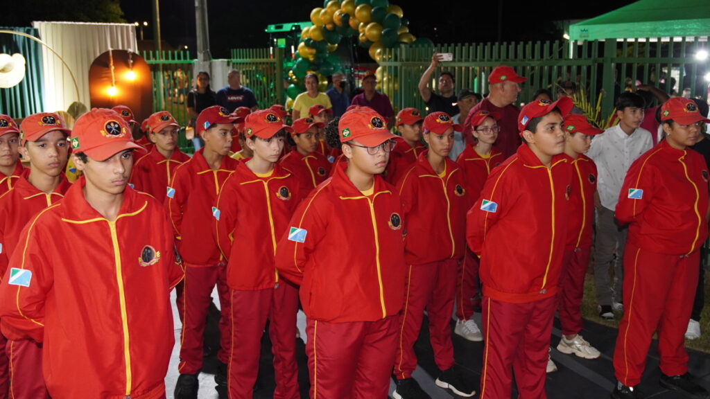 Prefeitura de Juti inaugura Feira do Produtor e entrega trator agrícola para fortalecimento da agricultura familiar Prefeitura de Juti inaugura Feira do Produtor e entrega trator agrícola para fortalecimento da agricultura familiar