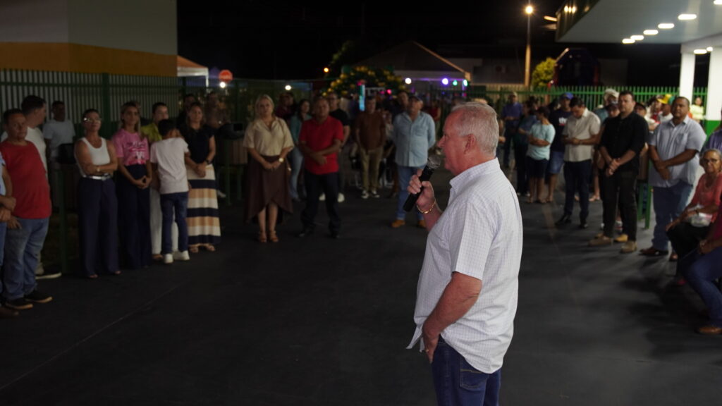 Prefeitura de Juti inaugura Feira do Produtor e entrega trator agrícola para fortalecimento da agricultura familiar Prefeitura de Juti inaugura Feira do Produtor e entrega trator agrícola para fortalecimento da agricultura familiar