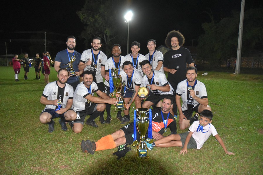 Iguatemi: Dois grandes jogos decididos nas penalidades máximas encerraram o Campeonato Municipal de Futebol Suíço 2026