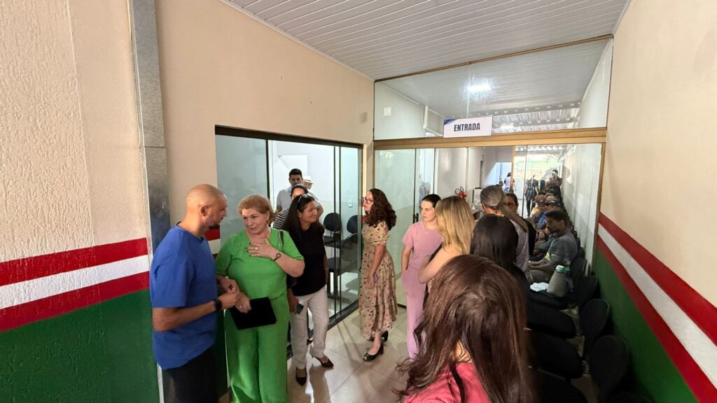 Caarapó inaugura UBS com investimento próprio e homenageia ex-secretário de Saúde Caarapó inaugura UBS com investimento próprio e homenageia ex-secretário de Saúde