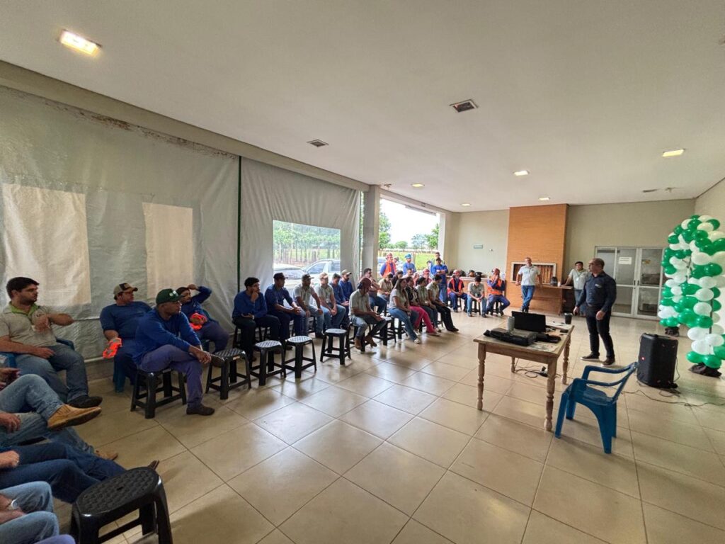 Cooperativa Lar promove palestra do Abril Verde em Aral Moreira